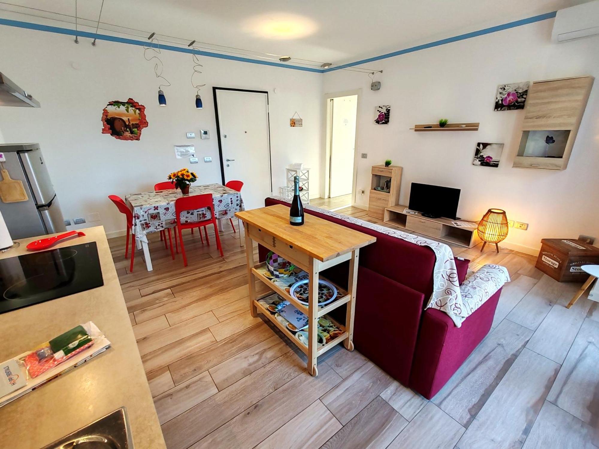 Butterfly Apt In Suna With Garage Вербания Екстериор снимка