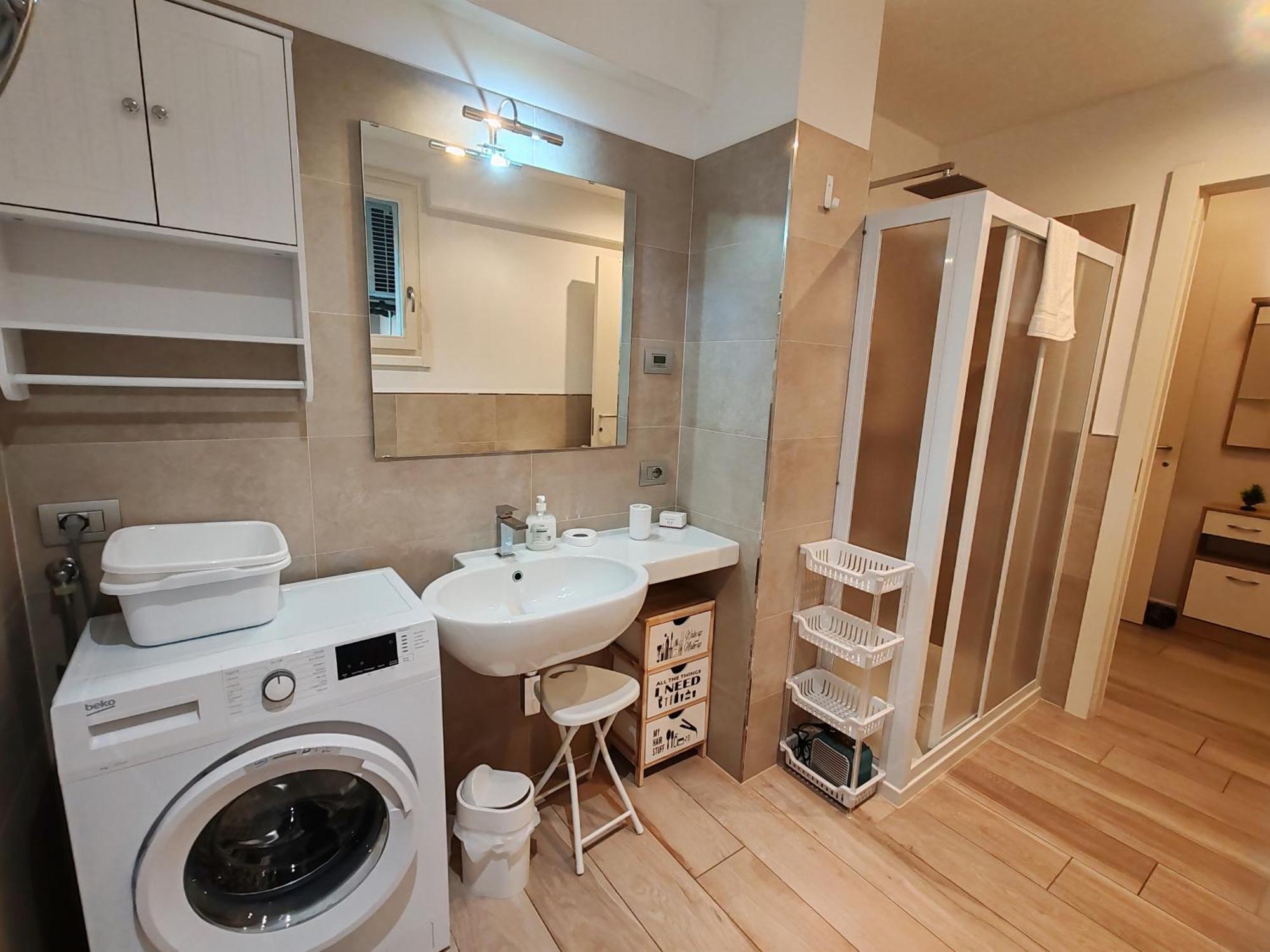 Butterfly Apt In Suna With Garage Вербания Екстериор снимка